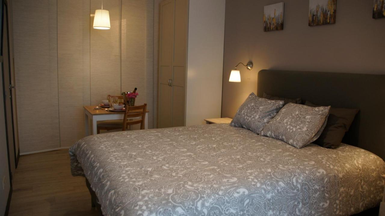 Les Petits Nids De Nina 1 Aparthotel Fosses-La-Ville Екстериор снимка