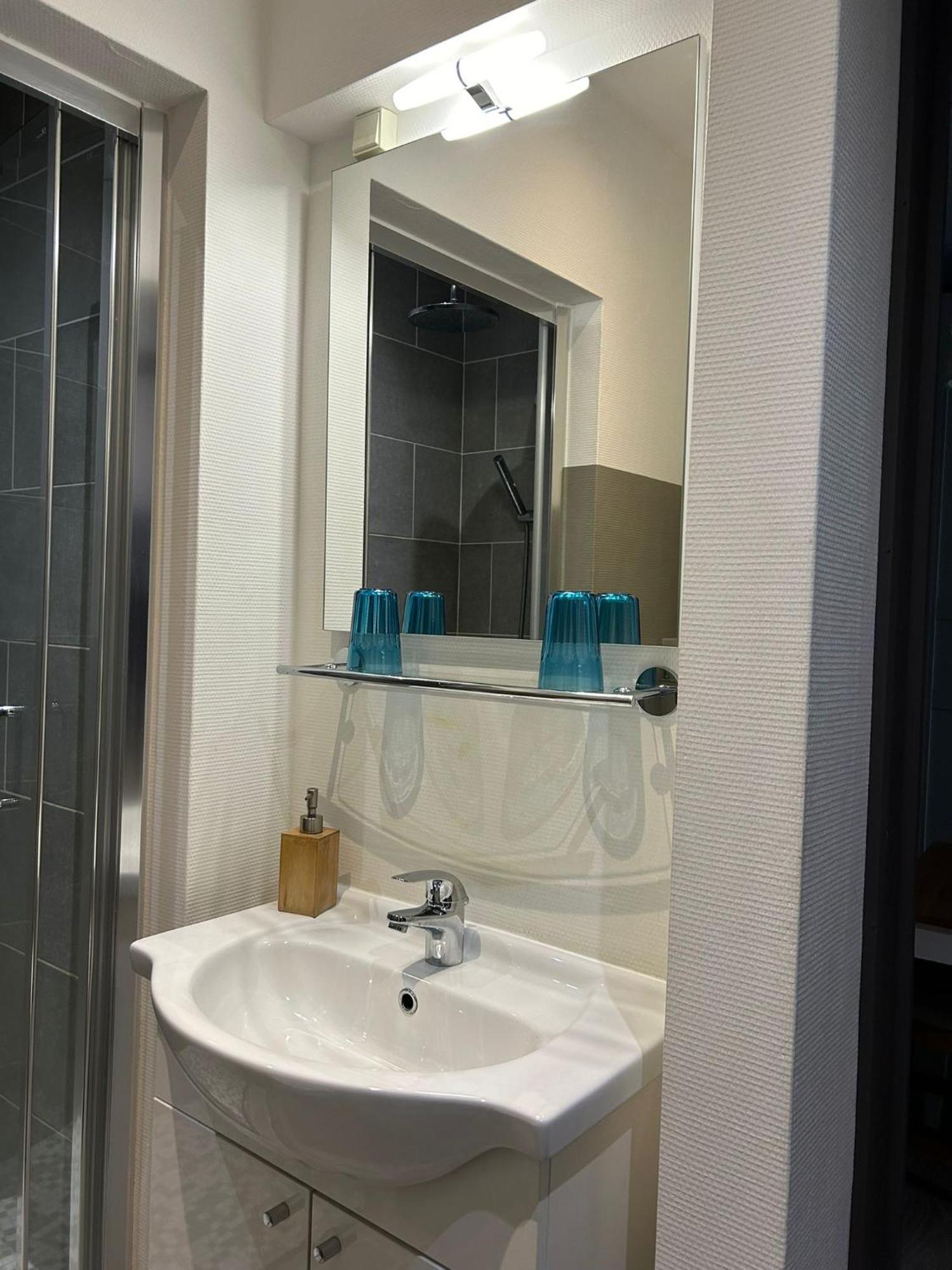 Les Petits Nids De Nina 1 Aparthotel Fosses-La-Ville Екстериор снимка